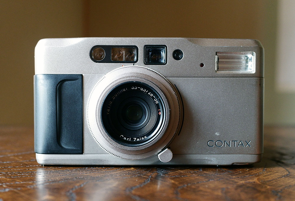 お散歩フィルムカメラに最適なContax TVS（コンタックス）－UNFOGA